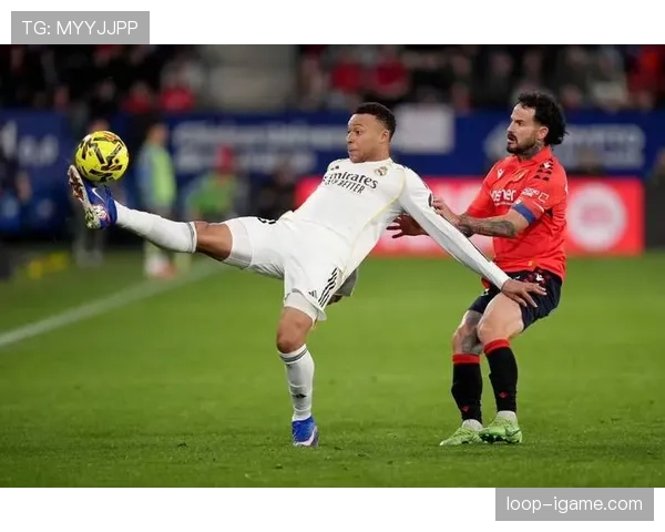 皇马关键比赛表现波动,对赛季争冠走势形成阶段性制约 皇马关键比赛表现波动,对赛季争冠走势形成阶段性制约