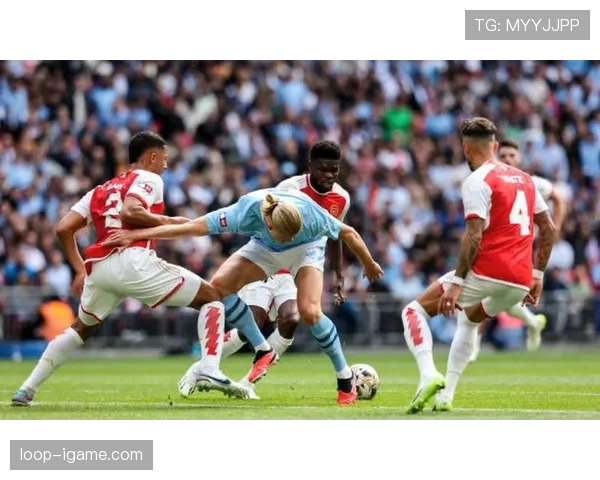 阿森纳英超争冠压力增加,关键阶段表现稳定性面临考验 阿森纳英超争冠压力增加,关键阶段表现稳定性面临考验